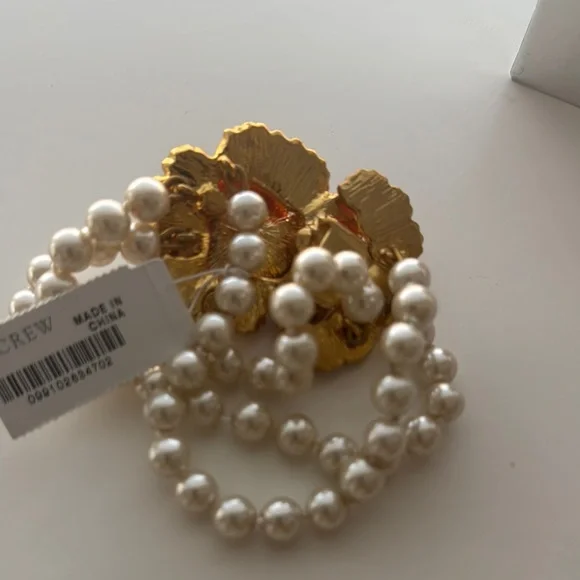 NIB J. Crew Pearl Floral Brooch Bracelet - Picture 2 of 6